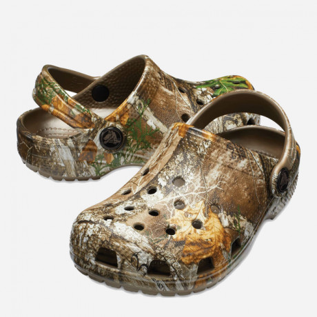 Crocs x Realtree APX Classic