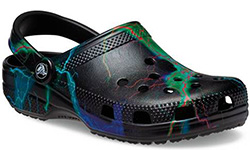 Crocs Classic Out of this World II Clog черные с зеленым